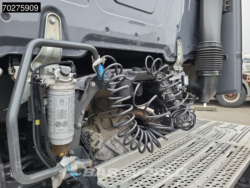 Cabeza tractora Mercedes-Benz Actros 1851 4X2 BigSpace 2x Tanks: foto 7