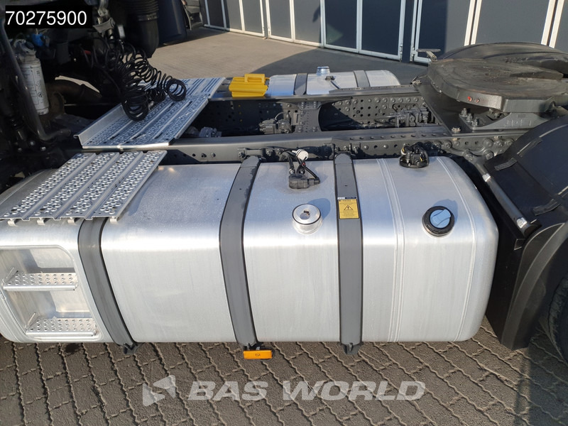 Cabeza tractora Mercedes-Benz Actros 1851 4X2 BigSpace 2x Tanks: foto 10
