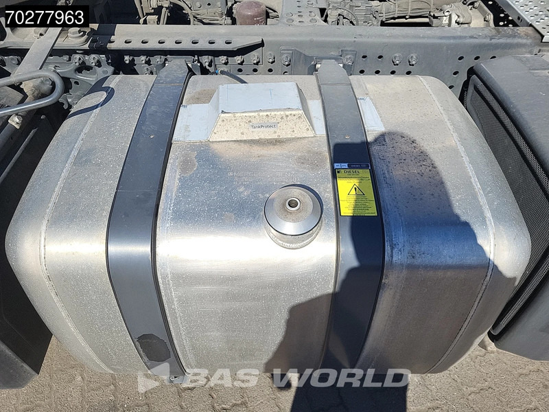 Leasing de Mercedes-Benz Actros 1851 Actros 4X2 BigSpace 2x Tanks Mercedes-Benz Actros 1851 Actros 4X2 BigSpace 2x Tanks: foto 6 Leasing de Mercedes-Benz Actros 1851 Actros 4X2 BigSpace 2x Tanks Mercedes-Benz Actros 1851 Actros 4X2 BigSpace 2x Tanks: foto 6