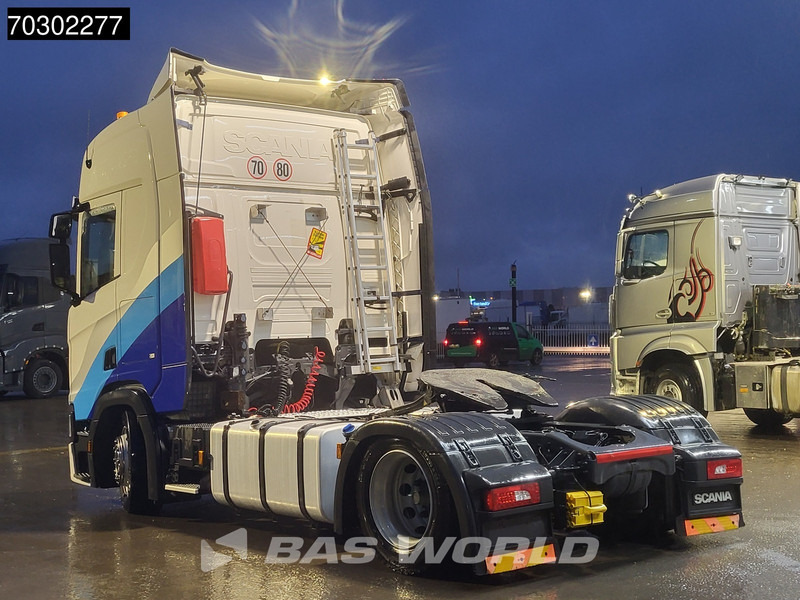 Scania R450 4X2 Mega Hebesattel Retarder 2x Tanks Standklima - Cabeza tractora: foto 2 Scania R450 4X2 Mega Hebesattel Retarder 2x Tanks Standklima - Cabeza tractora: foto 2