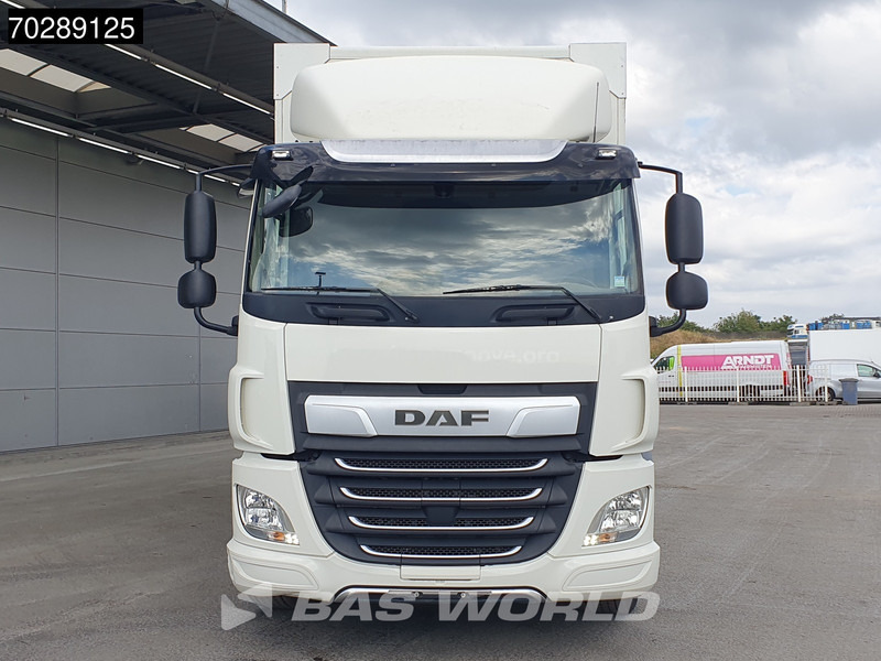 DAF CF 230 4X2 2000kg Ladebordwand Automatic 3 seats ACC Euro 6 - Camión caja cerrada: foto 5 DAF CF 230 4X2 2000kg Ladebordwand Automatic 3 seats ACC Euro 6 - Camión caja cerrada: foto 5