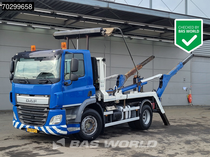 DAF CF 400 4X2 NL-Truck APK 14tons VDL skiploader ACC Automatic Euro 6 - Camión portacontenedor de cadenas: foto 1 DAF CF 400 4X2 NL-Truck APK 14tons VDL skiploader ACC Automatic Euro 6 - Camión portacontenedor de cadenas: foto 1