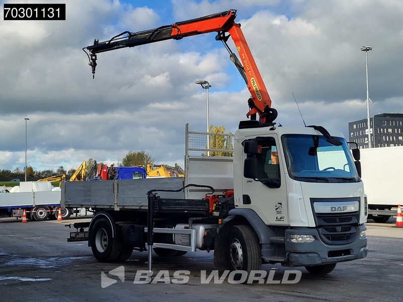 DAF LF 310 4X2 Palfinger PK12002 EH Kran Crane 7m3 tipper Automatic Euro 6 - Camión volquete, Camión grúa: foto 3 DAF LF 310 4X2 Palfinger PK12002 EH Kran Crane 7m3 tipper Automatic Euro 6 - Camión volquete, Camión grúa: foto 3