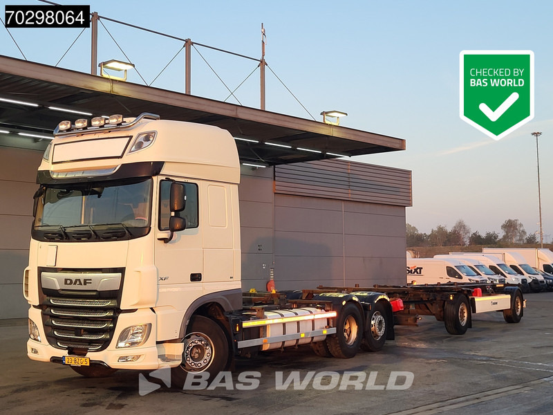 DAF XF 450 XF 6X2 NL-Truck Combi Retarder 2xTanks Lift-axle Standairco ACC Euro 6 - Camión portacontenedore/ Intercambiable: foto 1 DAF XF 450 XF 6X2 NL-Truck Combi Retarder 2xTanks Lift-axle Standairco ACC Euro 6 - Camión portacontenedore/ Intercambiable: foto 1