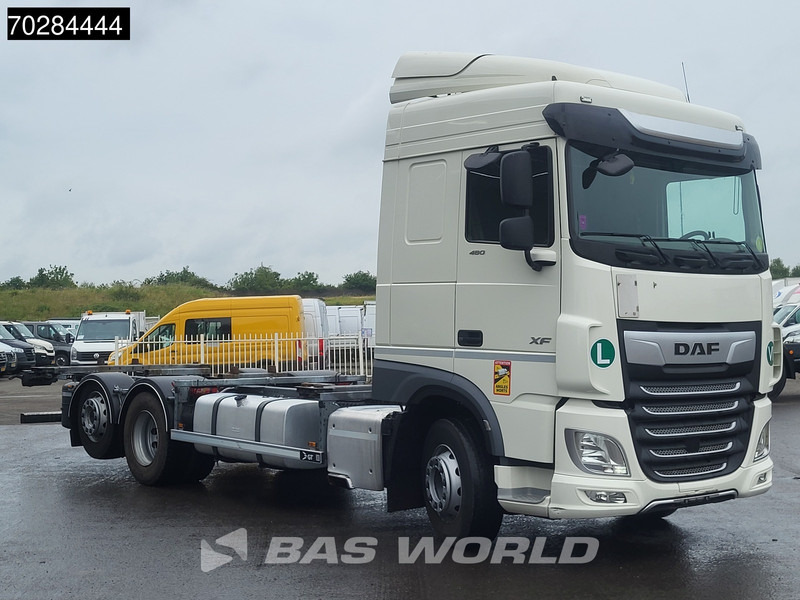 DAF XF 480 6X2 BDF Liftaxle Automatic ACC Euro 6 - Camión portacontenedore/ Intercambiable: foto 3 DAF XF 480 6X2 BDF Liftaxle Automatic ACC Euro 6 - Camión portacontenedore/ Intercambiable: foto 3