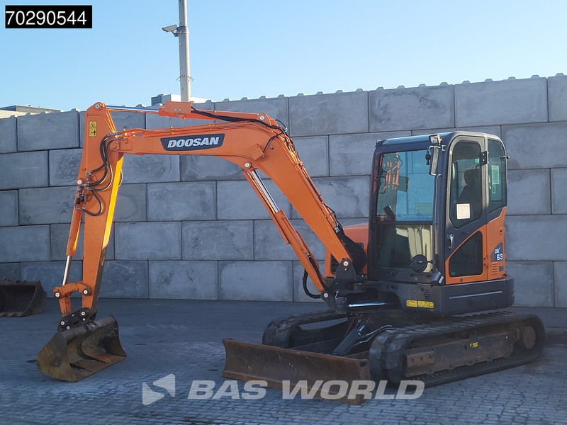 Doosan DX63-3 - Miniexcavadora: foto 3 Doosan DX63-3 - Miniexcavadora: foto 3