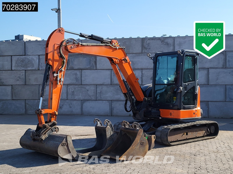Hitachi ZX55U-6CLR A/C - 3 BUCKETS - Miniexcavadora: foto 1 Hitachi ZX55U-6CLR A/C - 3 BUCKETS - Miniexcavadora: foto 1