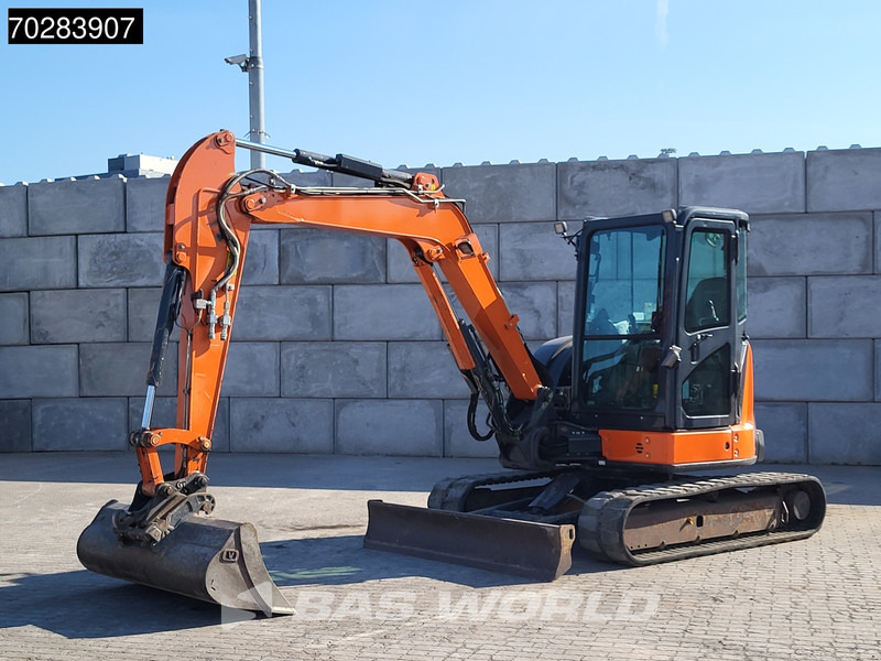 Hitachi ZX55U-6CLR A/C - 3 BUCKETS - Miniexcavadora: foto 2 Hitachi ZX55U-6CLR A/C - 3 BUCKETS - Miniexcavadora: foto 2