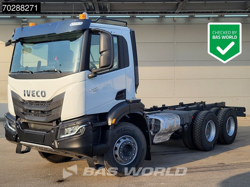 Iveco X-Way 460 6X4 New! Retarder Steelsuspension Big-Axle Navi Euro 6 - Camión chasis: foto 1 Iveco X-Way 460 6X4 New! Retarder Steelsuspension Big-Axle Navi Euro 6 - Camión chasis: foto 1