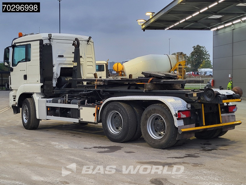 Camión multibasculante MAN TGS 33.440 6X4 25Ton AJK NHS25-5930 hooklift with 5th wheel Wechselsystem Manual Big-Axle Euro 5: foto 15 Camión multibasculante MAN TGS 33.440 6X4 25Ton AJK NHS25-5930 hooklift with 5th wheel Wechselsystem Manual Big-Axle Euro 5: foto 15