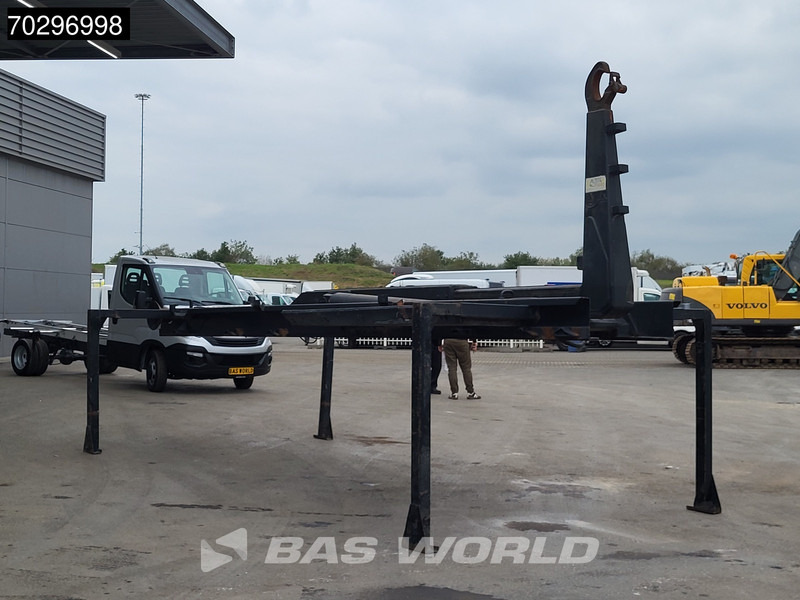 Camión multibasculante MAN TGS 33.440 6X4 25Ton AJK NHS25-5930 hooklift with 5th wheel Wechselsystem Manual Big-Axle Euro 5: foto 20 Camión multibasculante MAN TGS 33.440 6X4 25Ton AJK NHS25-5930 hooklift with 5th wheel Wechselsystem Manual Big-Axle Euro 5: foto 20