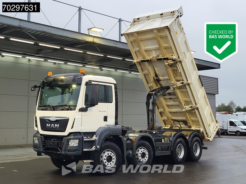 MAN TGS 35.440 8X4 12m3 Meiller 2 Way tipper Big-Axle Navi Euro 6 - Camión volquete: foto 1 MAN TGS 35.440 8X4 12m3 Meiller 2 Way tipper Big-Axle Navi Euro 6 - Camión volquete: foto 1