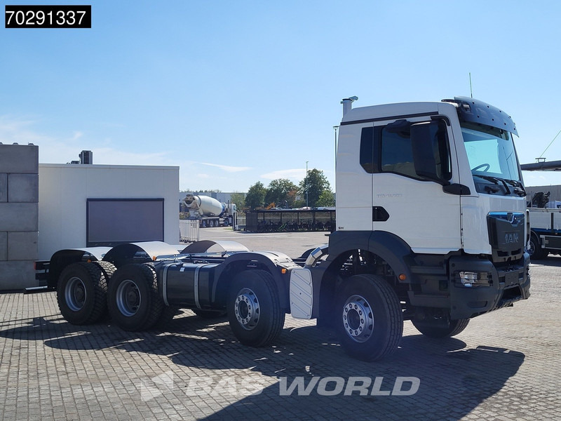 MAN TGS 41.400 8X4 New! Steelsuspension Big-Axle Manual Euro 2 - Camión chasis: foto 3 MAN TGS 41.400 8X4 New! Steelsuspension Big-Axle Manual Euro 2 - Camión chasis: foto 3