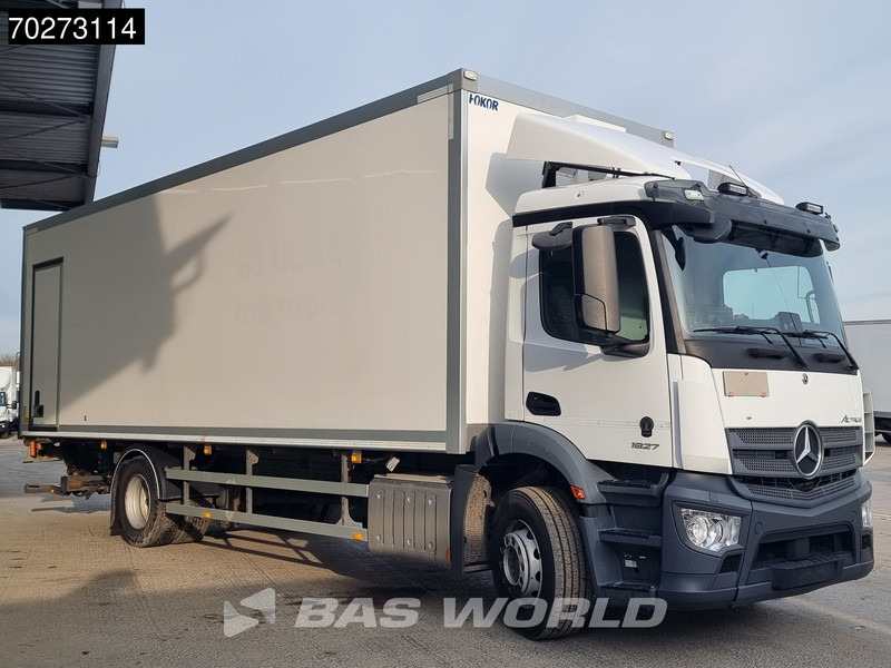 Mercedes-Benz Actros 1827 4X2 2000kg Ladebordwand Xenon ClassicSpace Automatic Euro 6 - Camión caja cerrada: foto 3 Mercedes-Benz Actros 1827 4X2 2000kg Ladebordwand Xenon ClassicSpace Automatic Euro 6 - Camión caja cerrada: foto 3