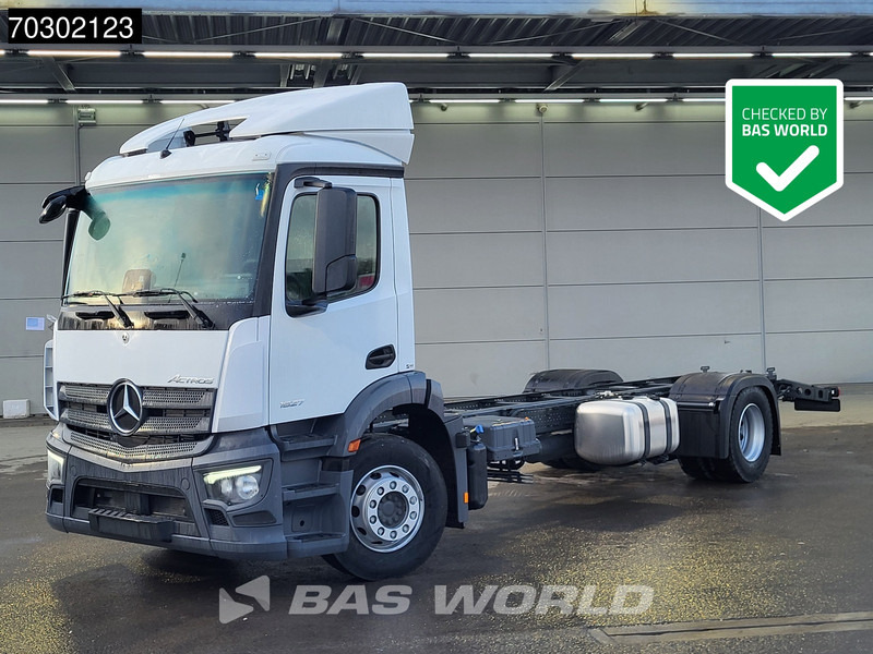 Mercedes-Benz Actros 1827 4X2 NEW 18tons chassis Automatic PPC Cruise control Euro 6 - Camión chasis: foto 1 Mercedes-Benz Actros 1827 4X2 NEW 18tons chassis Automatic PPC Cruise control Euro 6 - Camión chasis: foto 1