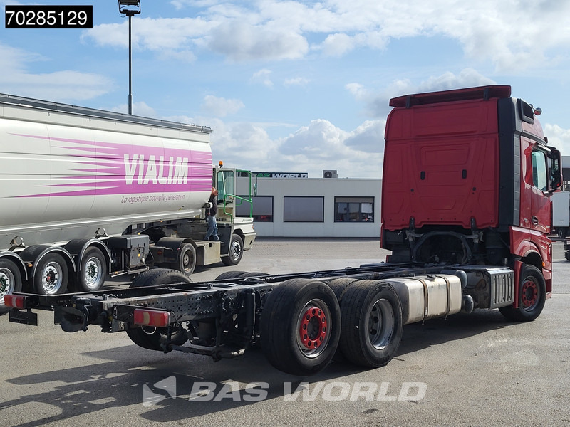 Mercedes-Benz Actros 2548 Actros 6X2 BigSpace Retarder PTO Liftachse Xenon ACC Navi Euro 6 - Camión chasis: foto 5 Mercedes-Benz Actros 2548 Actros 6X2 BigSpace Retarder PTO Liftachse Xenon ACC Navi Euro 6 - Camión chasis: foto 5