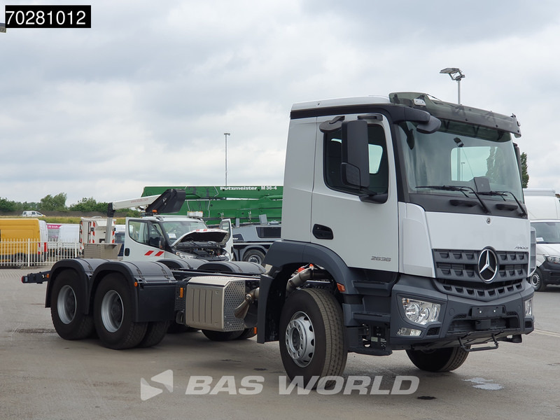 Mercedes-Benz Arocs 2636 6X4 NEW chassis Flange PTO Big-Axle Steelsuspension Euro 6 - Camión chasis: foto 3 Mercedes-Benz Arocs 2636 6X4 NEW chassis Flange PTO Big-Axle Steelsuspension Euro 6 - Camión chasis: foto 3