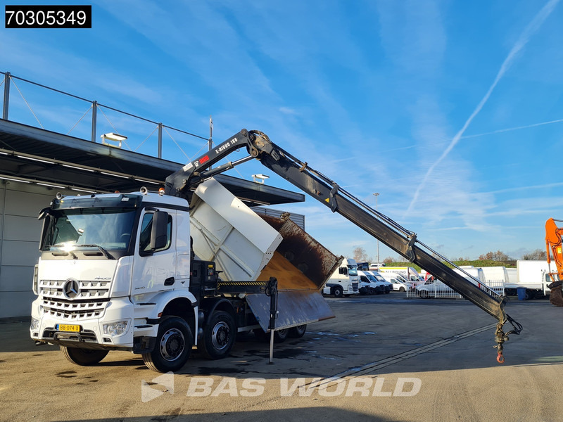 Mercedes-Benz Arocs 3240 8X4 HIAB X-HIDUO 188 E-2 Kran Crane 3-side tipper Big-Axle Euro 6 - Camión volquete, Camión grúa: foto 2 Mercedes-Benz Arocs 3240 8X4 HIAB X-HIDUO 188 E-2 Kran Crane 3-side tipper Big-Axle Euro 6 - Camión volquete, Camión grúa: foto 2