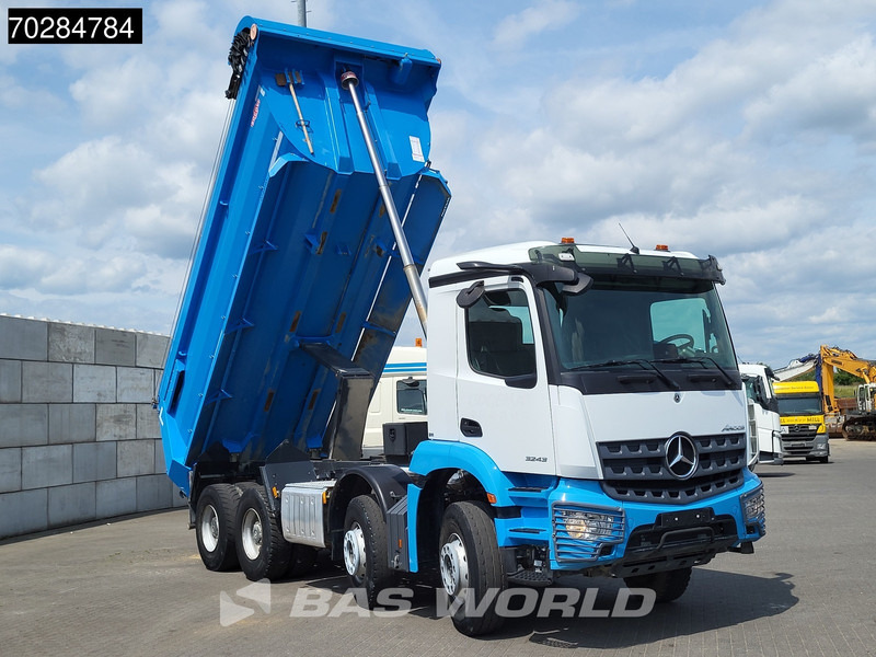 Mercedes-Benz Arocs 3243 8X4 16m3 tipper Big-Axle Steelsuspension Automatic Navi Euro 6 - Camión volquete: foto 3 Mercedes-Benz Arocs 3243 8X4 16m3 tipper Big-Axle Steelsuspension Automatic Navi Euro 6 - Camión volquete: foto 3