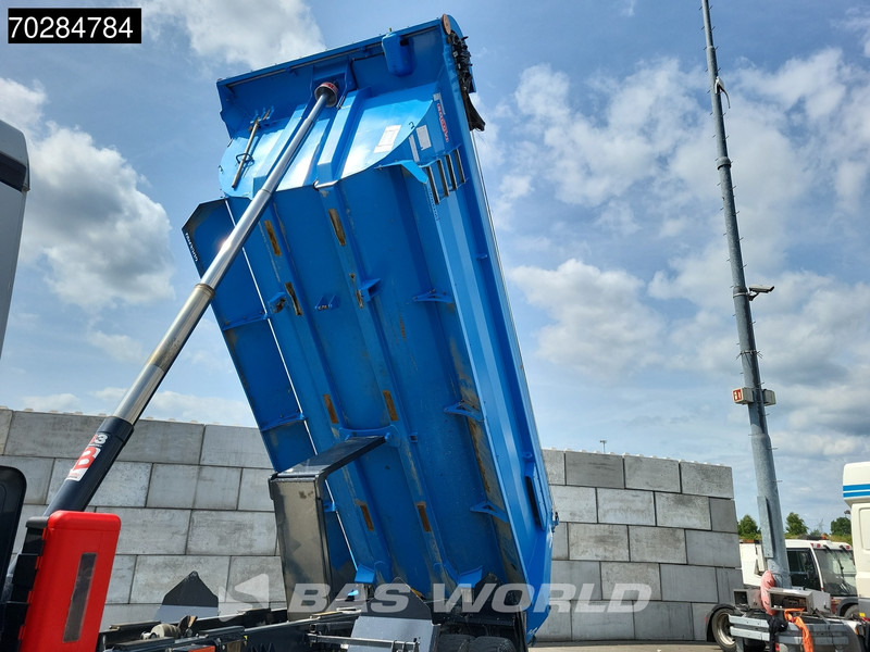 Mercedes-Benz Arocs 3243 8X4 16m3 tipper Big-Axle Steelsuspension Automatic Navi Euro 6 - Camión volquete: foto 2 Mercedes-Benz Arocs 3243 8X4 16m3 tipper Big-Axle Steelsuspension Automatic Navi Euro 6 - Camión volquete: foto 2