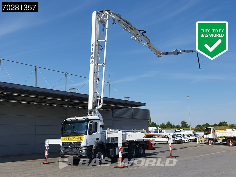 Mercedes-Benz Arocs 3343 6X4 CIFA K40H Carbotech Pump 5 arm Big-Axle Navi Euro 6 - Bomba de hormigón: foto 1 Mercedes-Benz Arocs 3343 6X4 CIFA K40H Carbotech Pump 5 arm Big-Axle Navi Euro 6 - Bomba de hormigón: foto 1