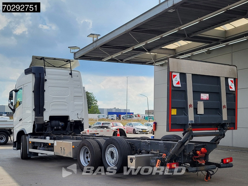 Volvo FH 460 FH 6X2 2000kg Ladebordwand Xenon DynamicSteering Automatic ACC Euro 6 - Camión chasis: foto 2 Volvo FH 460 FH 6X2 2000kg Ladebordwand Xenon DynamicSteering Automatic ACC Euro 6 - Camión chasis: foto 2