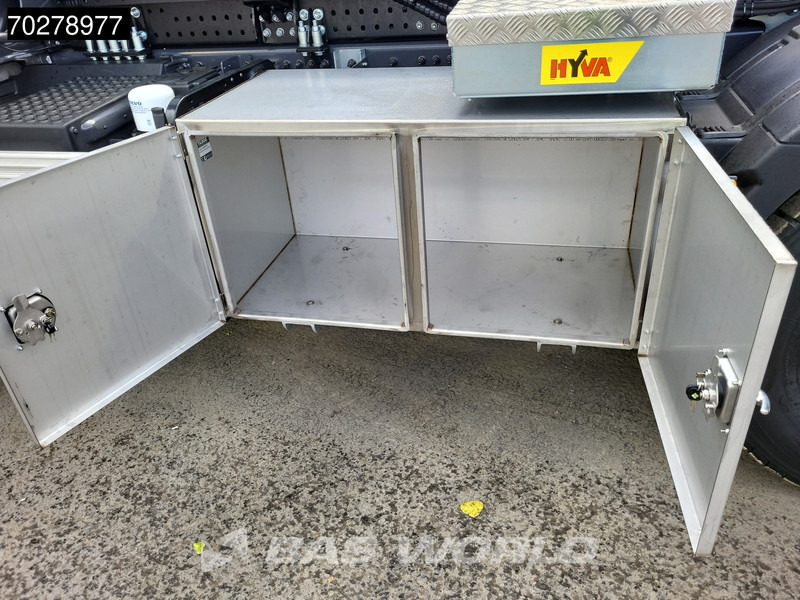 Camión multibasculante nuevo Volvo FH 540 8X4 NEW! HYVA 30-62 Heavy-Duty Lift-Steering Axle Retarder Euro 6: foto 17 Camión multibasculante nuevo Volvo FH 540 8X4 NEW! HYVA 30-62 Heavy-Duty Lift-Steering Axle Retarder Euro 6: foto 17