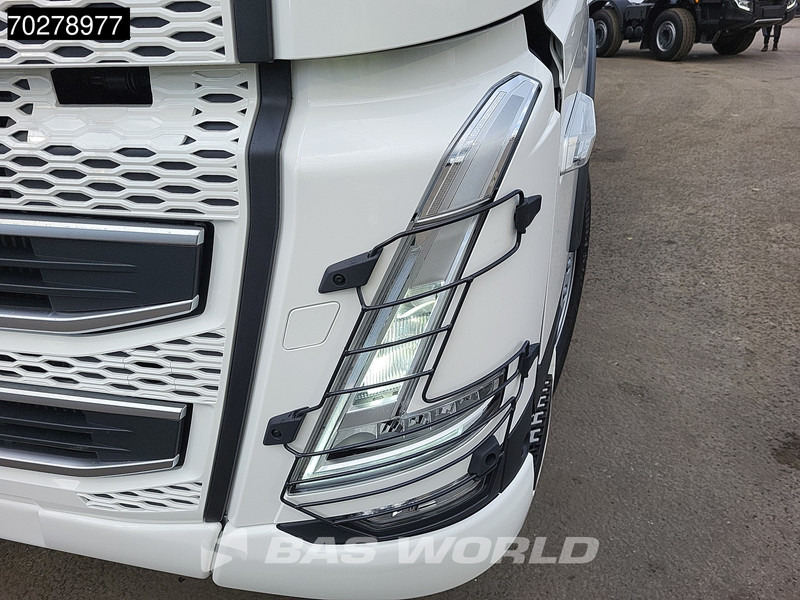 Camión multibasculante nuevo Volvo FH 540 8X4 NEW! HYVA 30-62 Heavy-Duty Lift-Steering Axle Retarder Euro 6: foto 20 Camión multibasculante nuevo Volvo FH 540 8X4 NEW! HYVA 30-62 Heavy-Duty Lift-Steering Axle Retarder Euro 6: foto 20