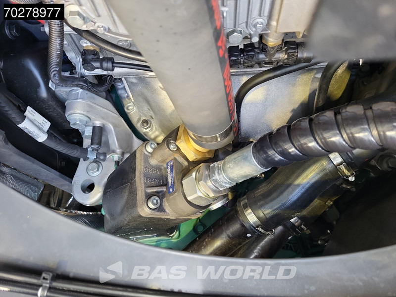 Camión multibasculante nuevo Volvo FH 540 8X4 NEW! HYVA 30-62 Heavy-Duty Lift-Steering Axle Retarder Euro 6: foto 7 Camión multibasculante nuevo Volvo FH 540 8X4 NEW! HYVA 30-62 Heavy-Duty Lift-Steering Axle Retarder Euro 6: foto 7