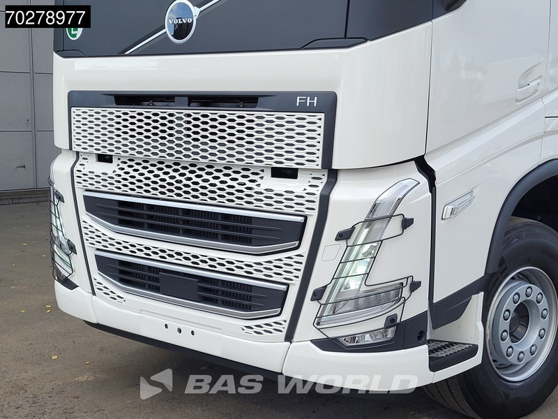 Camión multibasculante nuevo Volvo FH 540 8X4 NEW! HYVA 30-62 Heavy-Duty Lift-Steering Axle Retarder Euro 6: foto 18 Camión multibasculante nuevo Volvo FH 540 8X4 NEW! HYVA 30-62 Heavy-Duty Lift-Steering Axle Retarder Euro 6: foto 18