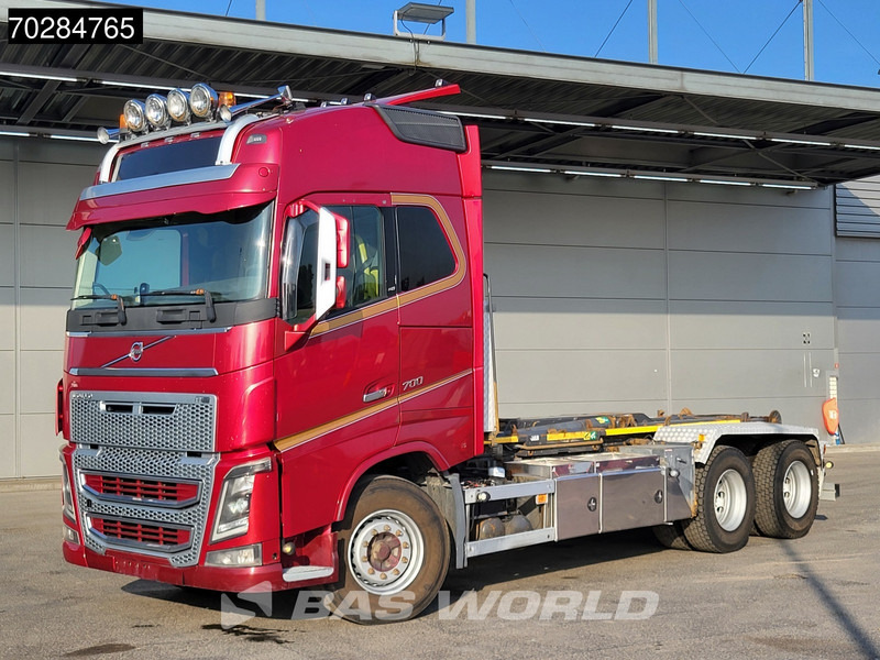Volvo FH16 700 FH16 6X4 Full Air 20t Hook Xenon Euro 5 - Camión multibasculante: foto 2 Volvo FH16 700 FH16 6X4 Full Air 20t Hook Xenon Euro 5 - Camión multibasculante: foto 2