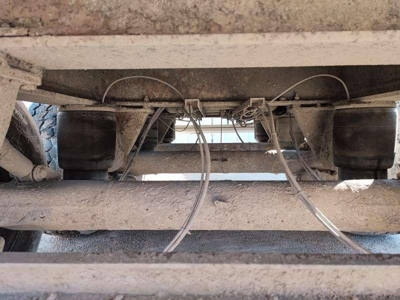 Semirremolque volquete Benalu 3 ESSIEUX: foto 17