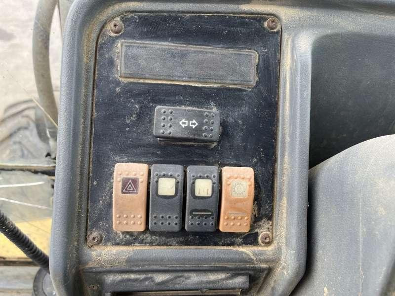 Retroexcavadora Caterpillar 428C: foto 38 Retroexcavadora Caterpillar 428C: foto 38