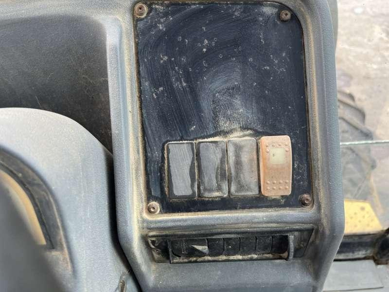 Retroexcavadora Caterpillar 428C: foto 39 Retroexcavadora Caterpillar 428C: foto 39