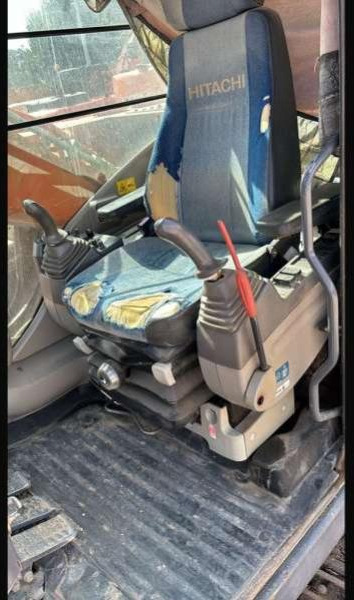 Manipulador de materiales Hitachi ZX210LC-3: foto 7