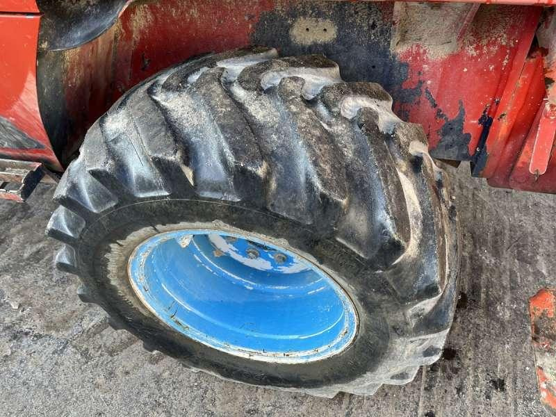 Retroexcavadora Kubota R520: foto 19