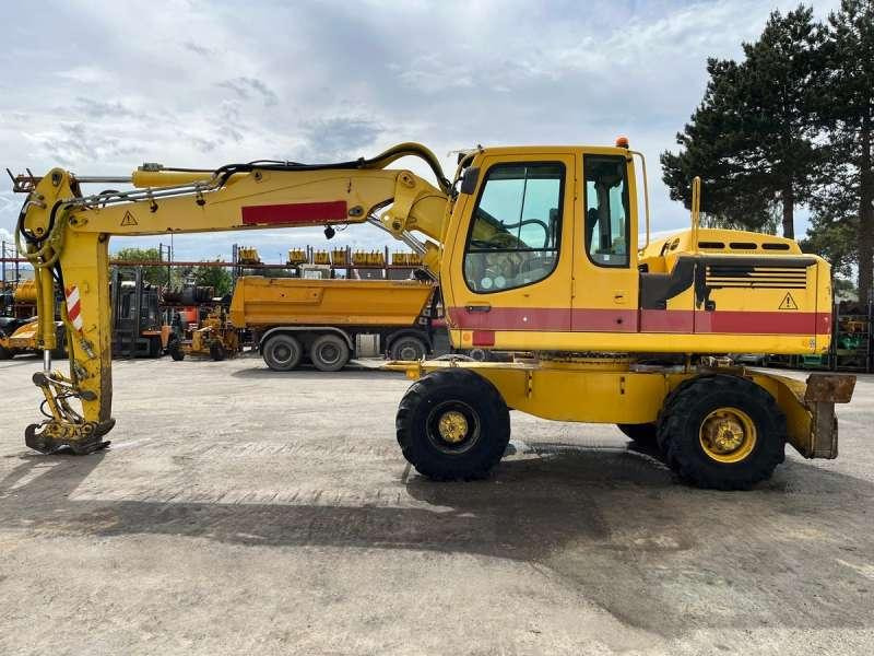 Liebherr A900 C LITRONIC - Excavadora de ruedas: foto 4 Liebherr A900 C LITRONIC - Excavadora de ruedas: foto 4