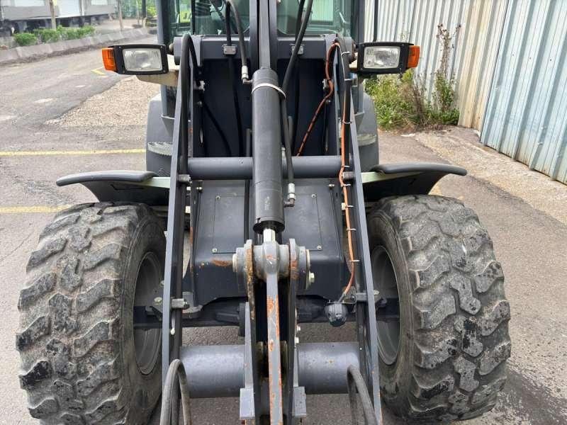 Cargadora articulada Schaeff TL65: foto 39