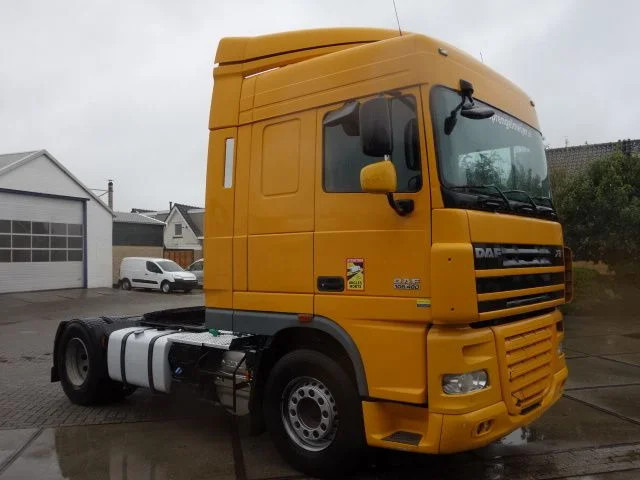 DAF XF 105.460 2 diesel tanken - Cabeza tractora: foto 1 DAF XF 105.460 2 diesel tanken - Cabeza tractora: foto 1