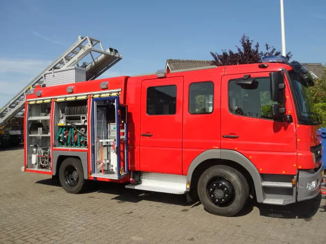 Mercedes-Benz Atego 1326 FIRE TRUCK - Camión de bomberos: foto 2 Mercedes-Benz Atego 1326 FIRE TRUCK - Camión de bomberos: foto 2
