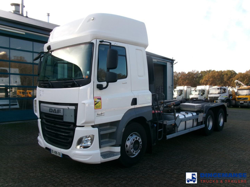 DAF CF 460 6x2 Euro 6 Hyva container hook 20 t - Camión multibasculante: foto 5 DAF CF 460 6x2 Euro 6 Hyva container hook 20 t - Camión multibasculante: foto 5