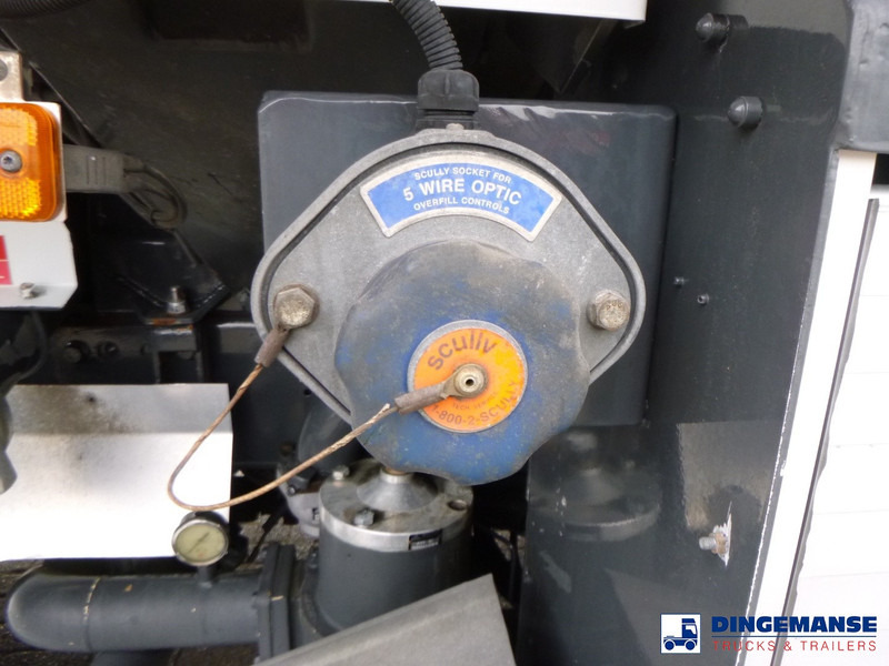 Camión cisterna DAF CF 75.250 4x2 fuel tank 13.4 m3 / 4 comp: foto 14