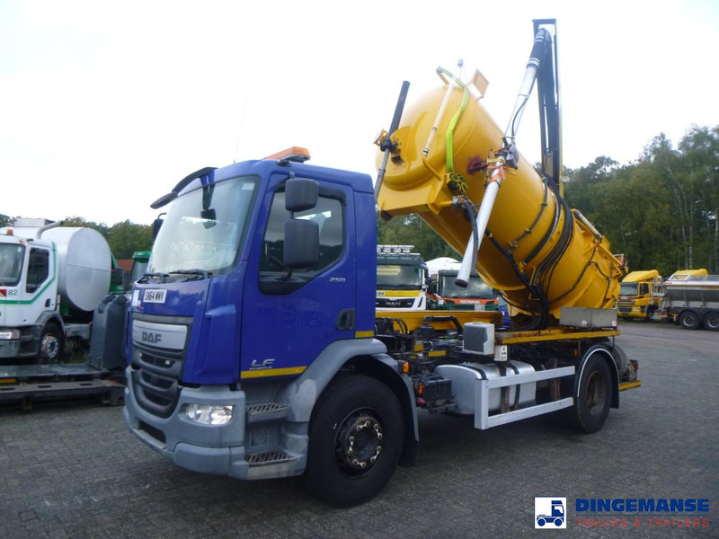 DAF LF 250 4x2 Whale vacuum tank 8 m3 - Limpieza de alcantarillado: foto 1 DAF LF 250 4x2 Whale vacuum tank 8 m3 - Limpieza de alcantarillado: foto 1