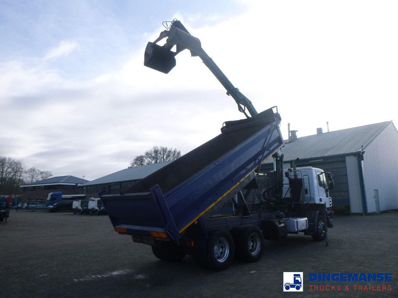 Iveco AD260T33 6X4 RHD tipper + HMF crane - Camión grúa: foto 4 Iveco AD260T33 6X4 RHD tipper + HMF crane - Camión grúa: foto 4