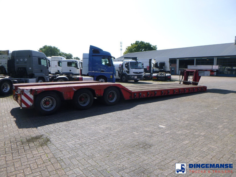 KING 3-axle lowbed trailer 70t - Semirremolque góndola rebajadas: foto 4 KING 3-axle lowbed trailer 70t - Semirremolque góndola rebajadas: foto 4