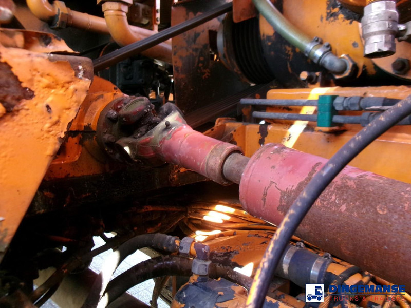 Limpieza de alcantarillado MAN 41.463 8x4 Euro 2 vacuum tank ADR 15 m3 / 2 comp: foto 8 Limpieza de alcantarillado MAN 41.463 8x4 Euro 2 vacuum tank ADR 15 m3 / 2 comp: foto 8