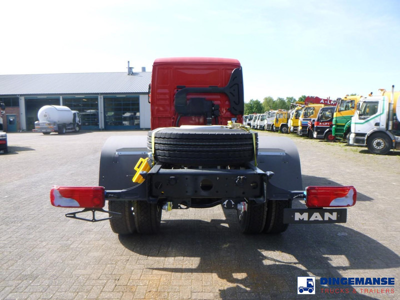 MAN TGM 18.320 4x4 BB chassis / new/unused - Camión chasis: foto 5 MAN TGM 18.320 4x4 BB chassis / new/unused - Camión chasis: foto 5