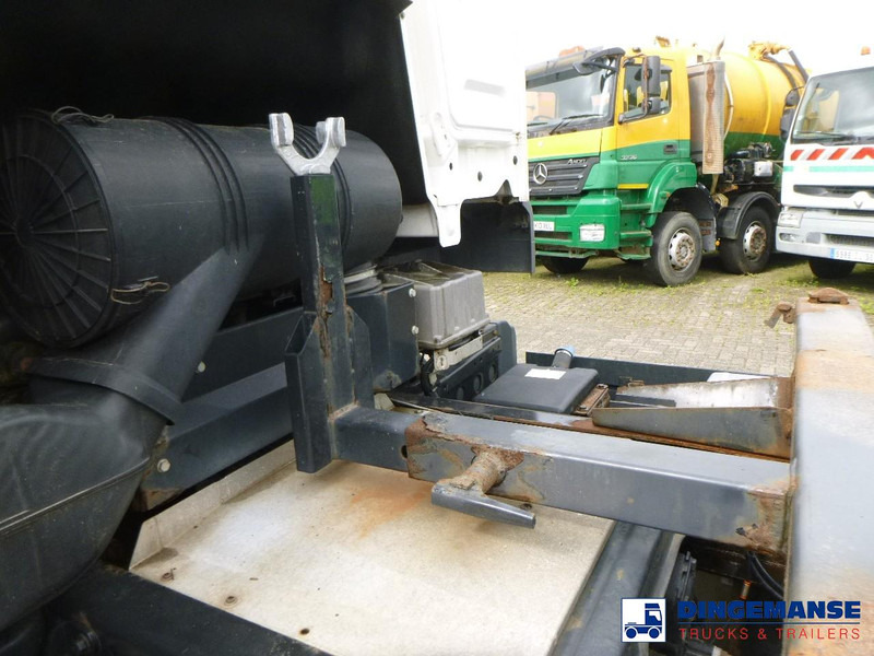 Camión chasis MAN TGS 26.360 Euro 5 6x2 chassis 20 ft + ADR: foto 19 Camión chasis MAN TGS 26.360 Euro 5 6x2 chassis 20 ft + ADR: foto 19