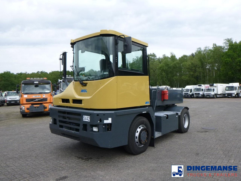 MOL RM 255 4X4 terminal drawbar tractor 150 ton - Tractor industrial: foto 1 MOL RM 255 4X4 terminal drawbar tractor 150 ton - Tractor industrial: foto 1