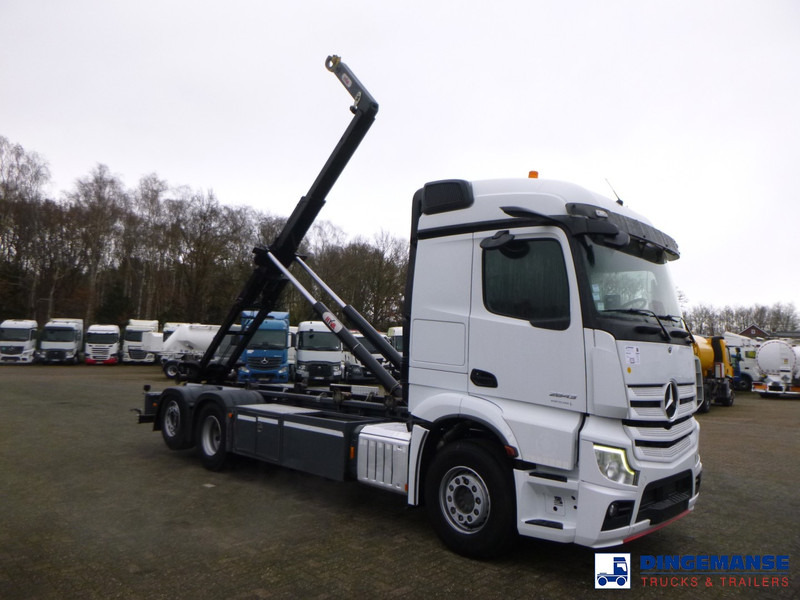 Mercedes-Benz Actros 2843 6x2 Hyva container hook 20t - Camión multibasculante: foto 2 Mercedes-Benz Actros 2843 6x2 Hyva container hook 20t - Camión multibasculante: foto 2